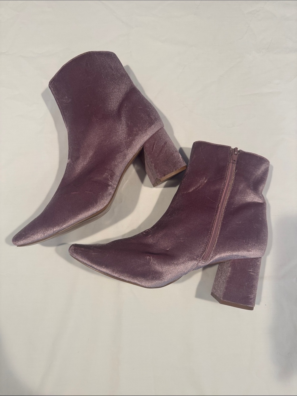 Women's Velvet Pointed Toe Ankle Boots - Mauve